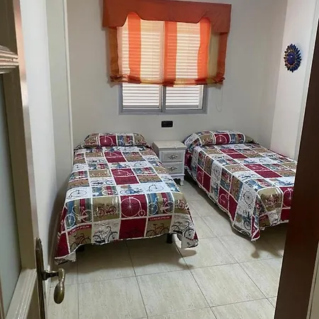Vulcano Cristianos Apartment *